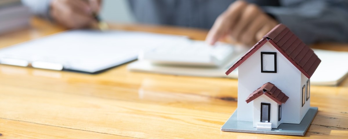 découvrez comment le crowdfunding immobilier permet d'investir facilement dans l'immobilier à partir de petits montants. explorez les avantages, les risques et les étapes pour diversifier votre patrimoine grâce au financement participatif.