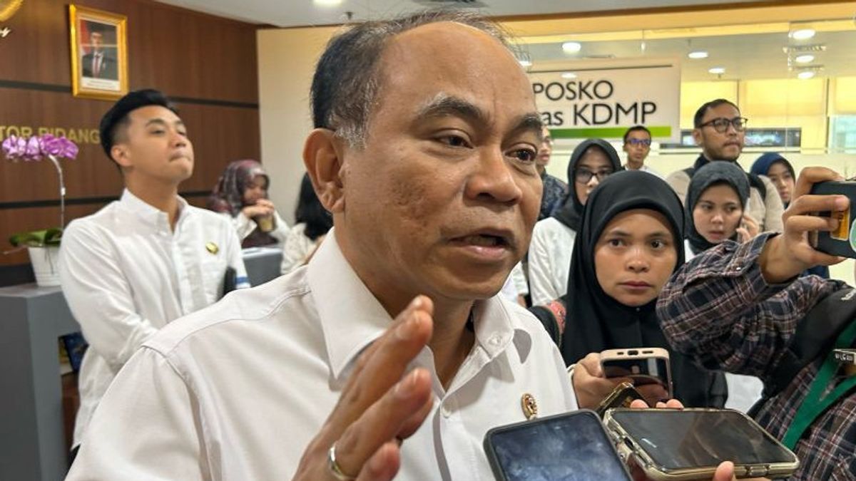 découvrez les raisons et les conséquences de la destitution du ministre des finances en indonésie, un événement majeur qui impacte l'économie et la gouvernance du pays.