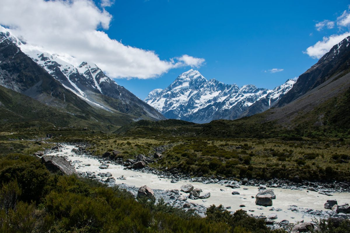 découvrez comment voyager autrement et réduire votre empreinte carbone grâce au tourisme sans avion. des alternatives écologiques pour explorer le monde tout en préservant la planète et en vivant des expériences responsables.