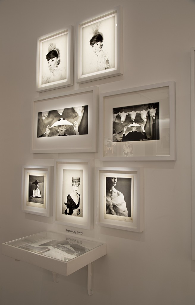 découvrez l’univers audacieux de guy bourdin, photographe iconique reconnu pour ses images provocatrices et son influence majeure sur la photographie de mode contemporaine.