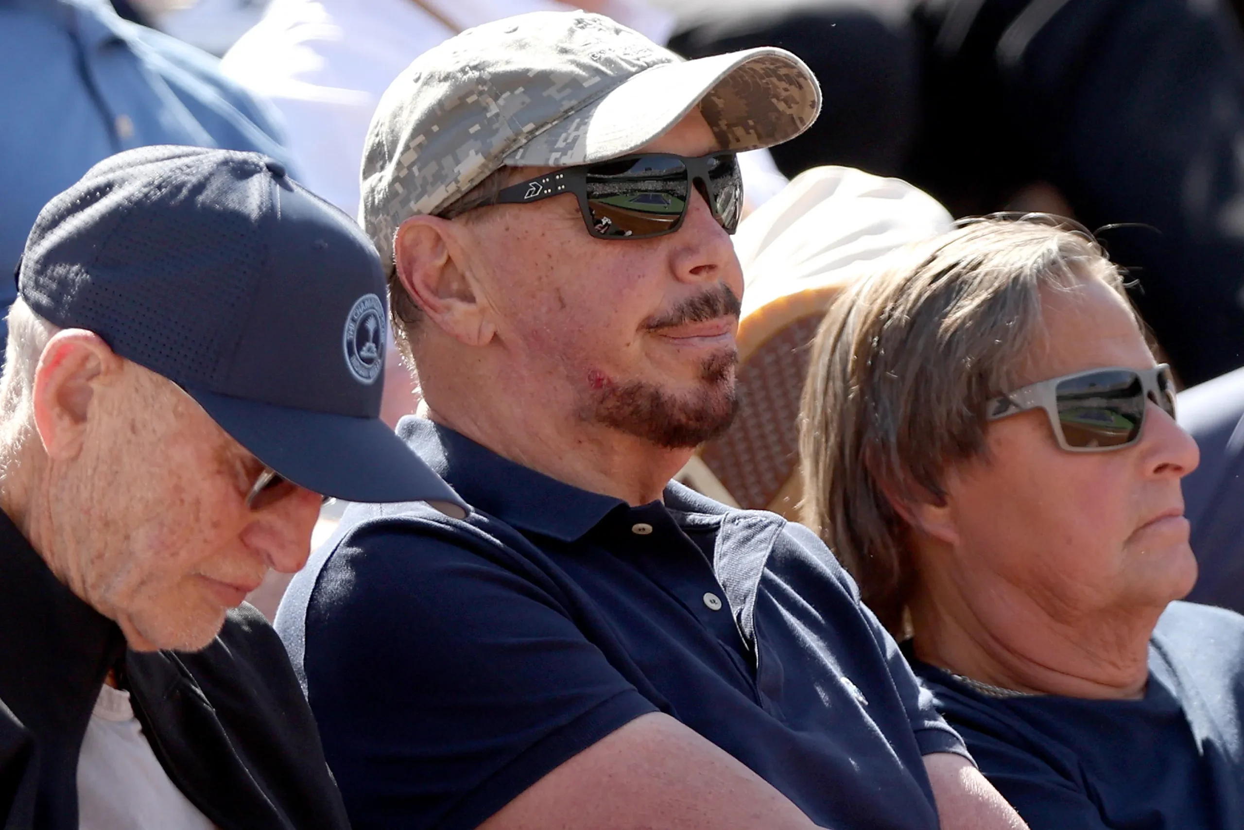 découvrez la vie fascinante de larry ellison, le fondateur visionnaire d’oracle et l’un des hommes les plus riches du monde. parcourez son parcours, ses succès et les secrets de sa fortune exceptionnelle.