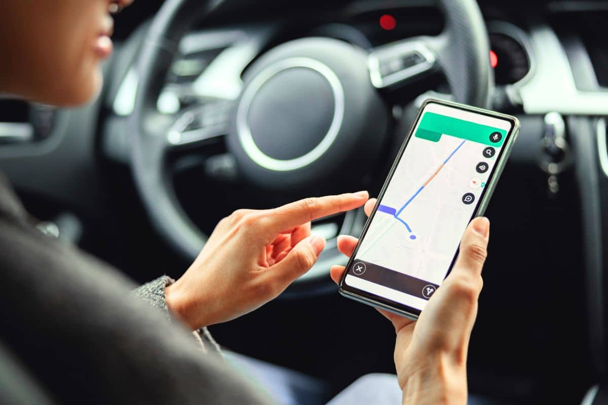 découvrez comment utiliser google maps pour localiser les radars et optimiser vos trajets en toute sécurité. conseils, astuces et guide pratique pour éviter les excès de vitesse.