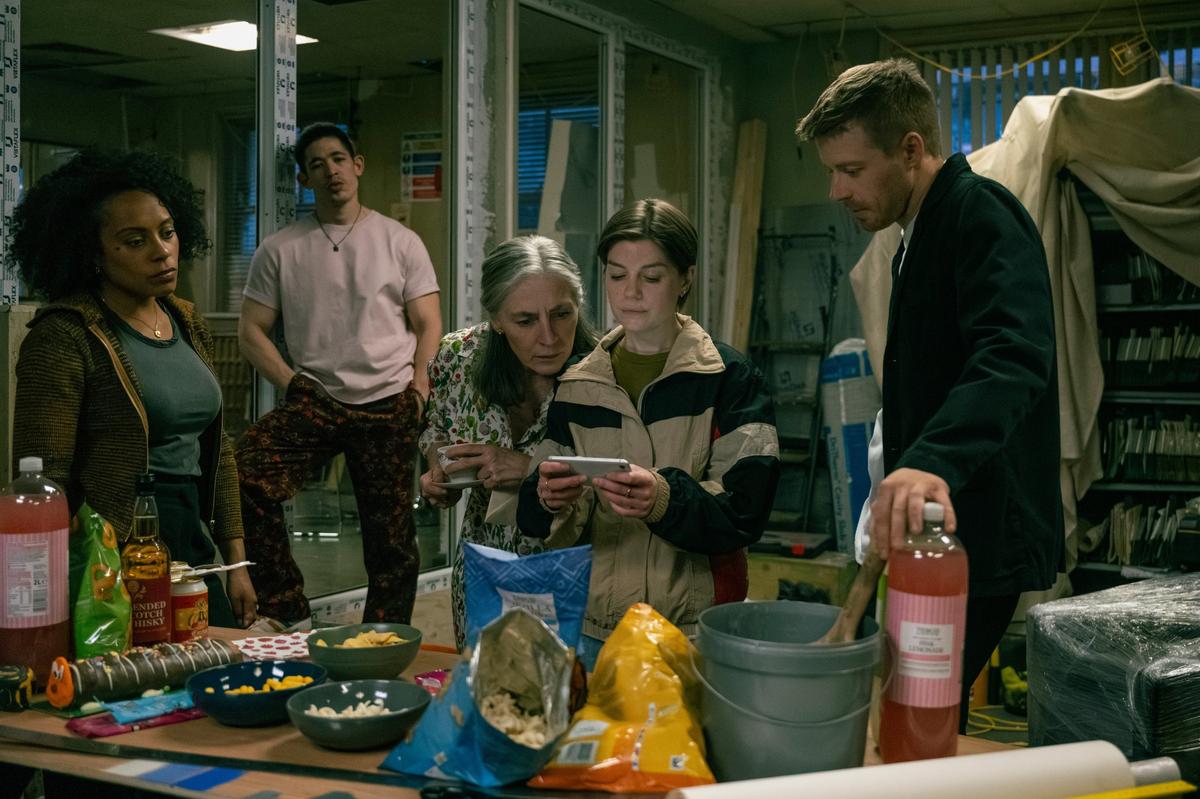 découvrez la saison 5 de slow horses, une série mêlant suspense haletant et humour noir. plongez dans de nouvelles aventures captivantes avec des personnages attachants et des retournements inattendus.