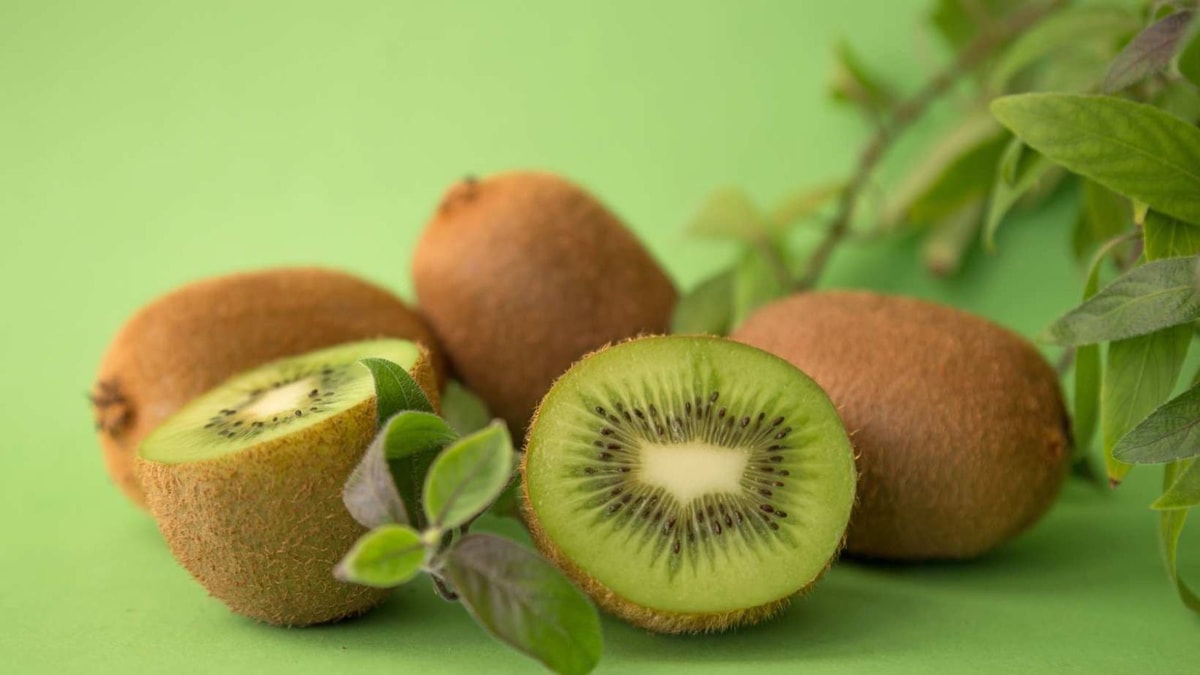 découvrez quels aliments favorisent un sommeil réparateur et améliorez la qualité de vos nuits grâce à nos conseils nutritionnels sur l'alimentation et le sommeil.