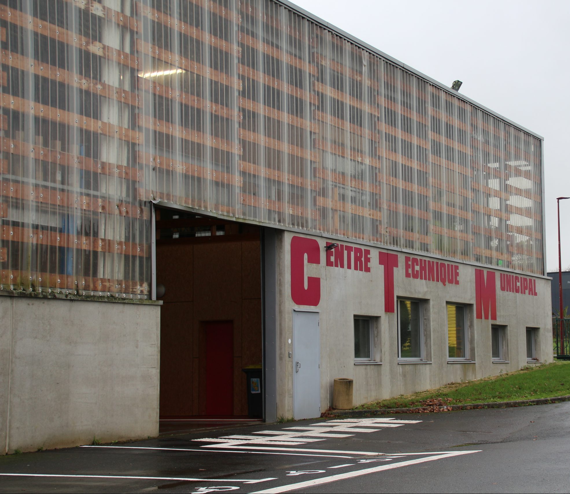découvrez les mystères entourant les finances de la mairie de sucé-sur-erdre : enquêtes, gestion budgétaire, et révélations sur les énigmes financières de la commune.