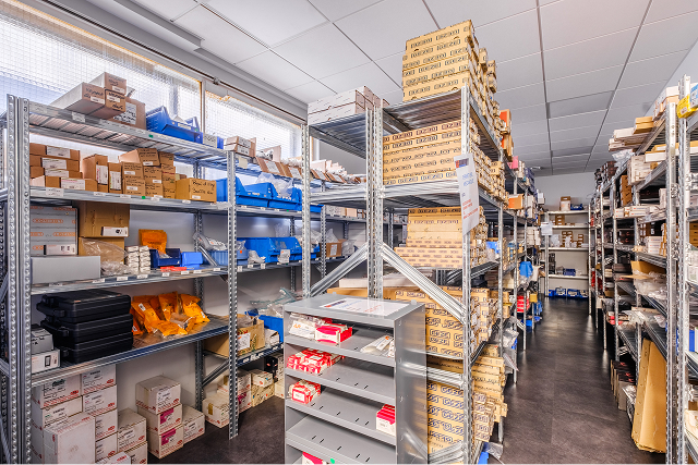 découvrez les causes, procédures et implications d'une fermeture d'entreprise automobile, ainsi que les impacts pour les employés, clients et partenaires du secteur.