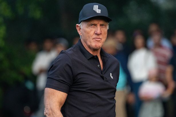 découvrez la carrière légendaire de greg norman, golfeur professionnel australien, entrepreneur et icône du sport mondial. parcourez ses plus grands succès, son impact sur le golf et ses réalisations hors des parcours.