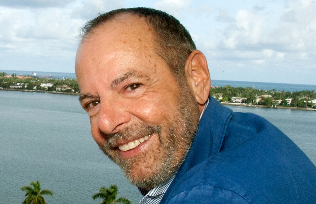 découvrez la collaboration entre patti smith et jacques marie mage, une alliance unique où le design poétique rencontre l’élégance des lunettes d’exception. plongez dans un univers créatif et inspirant.