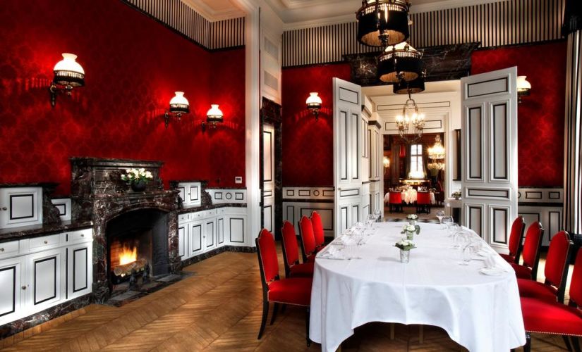 découvrez le saint james paris, un hôtel de charme offrant un cadre élégant et raffiné au cœur de la capitale française. profitez d’une expérience unique, entre luxe, confort et service d’exception.