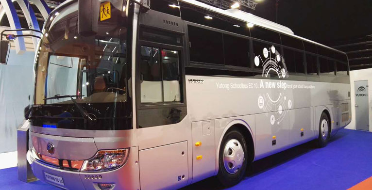 découvrez les bus électriques yutong présentés à busworld : innovation, performance écologique et technologies avancées pour un transport durable.
