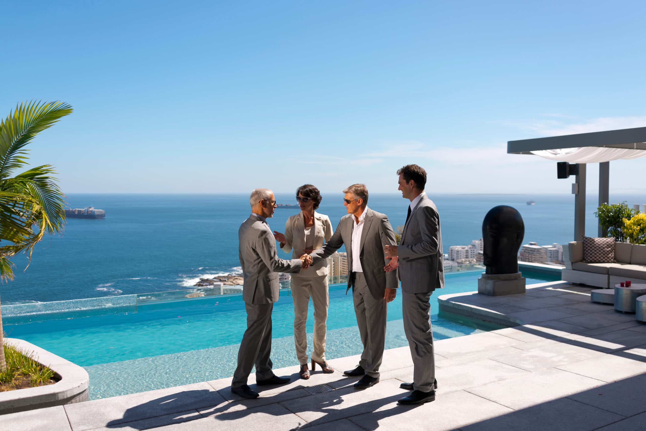 découvrez les commissions des agents spécialisés en immobilier de luxe, avec des services personnalisés pour un investissement sécurisé et haut de gamme.