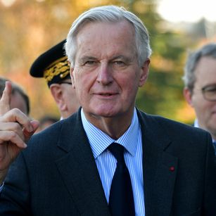 découvrez les causes principales du déclin français et les défis majeurs auxquels la france doit faire face pour son avenir économique, social et politique.