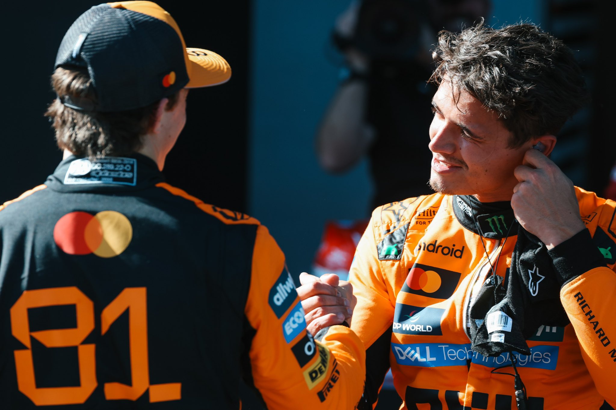 découvrez les duels légendaires de la f1 avant l'arrivée de norris et piastri, revivez les moments emblématiques qui ont marqué l'histoire de la formule 1.