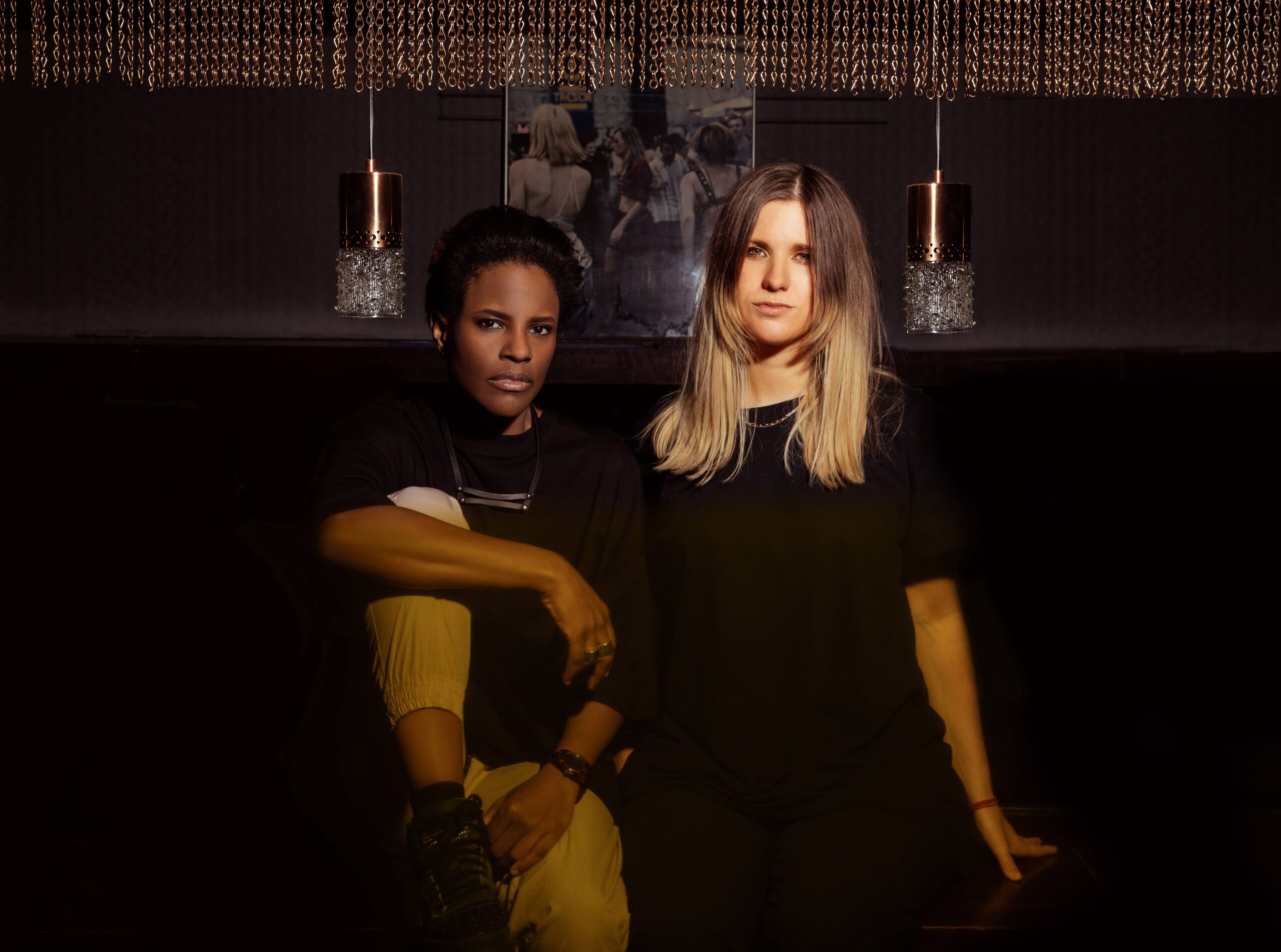 découvrez faster horses, la nouvelle vague de la techno britannique qui s'impose avec énergie et innovation sur la scène musicale internationale.