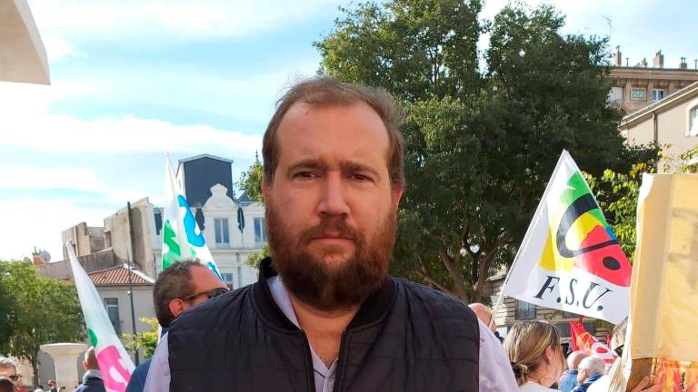 découvrez comment béziers continue d'investir en 2026 tout en gérant sa dette, assurant un développement financier stable et durable pour la ville.