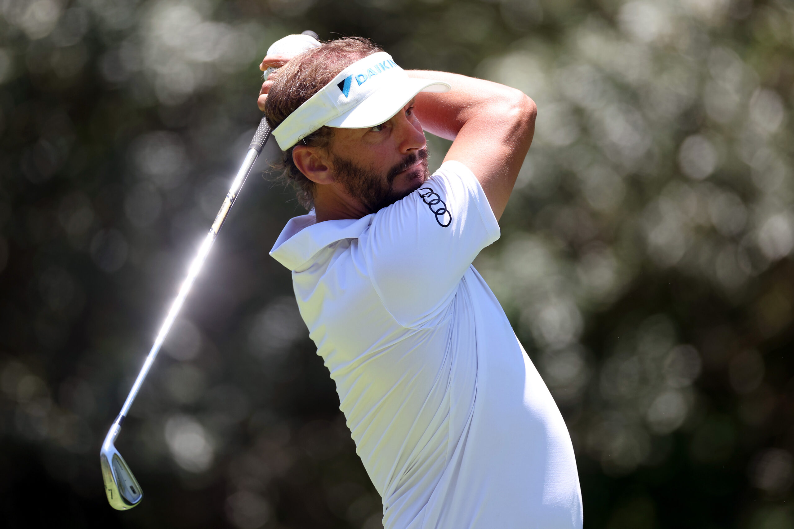 découvrez la frustration de joost luiten lors du nedbank golf challenge, un moment intense sur le parcours qui a marqué la compétition.