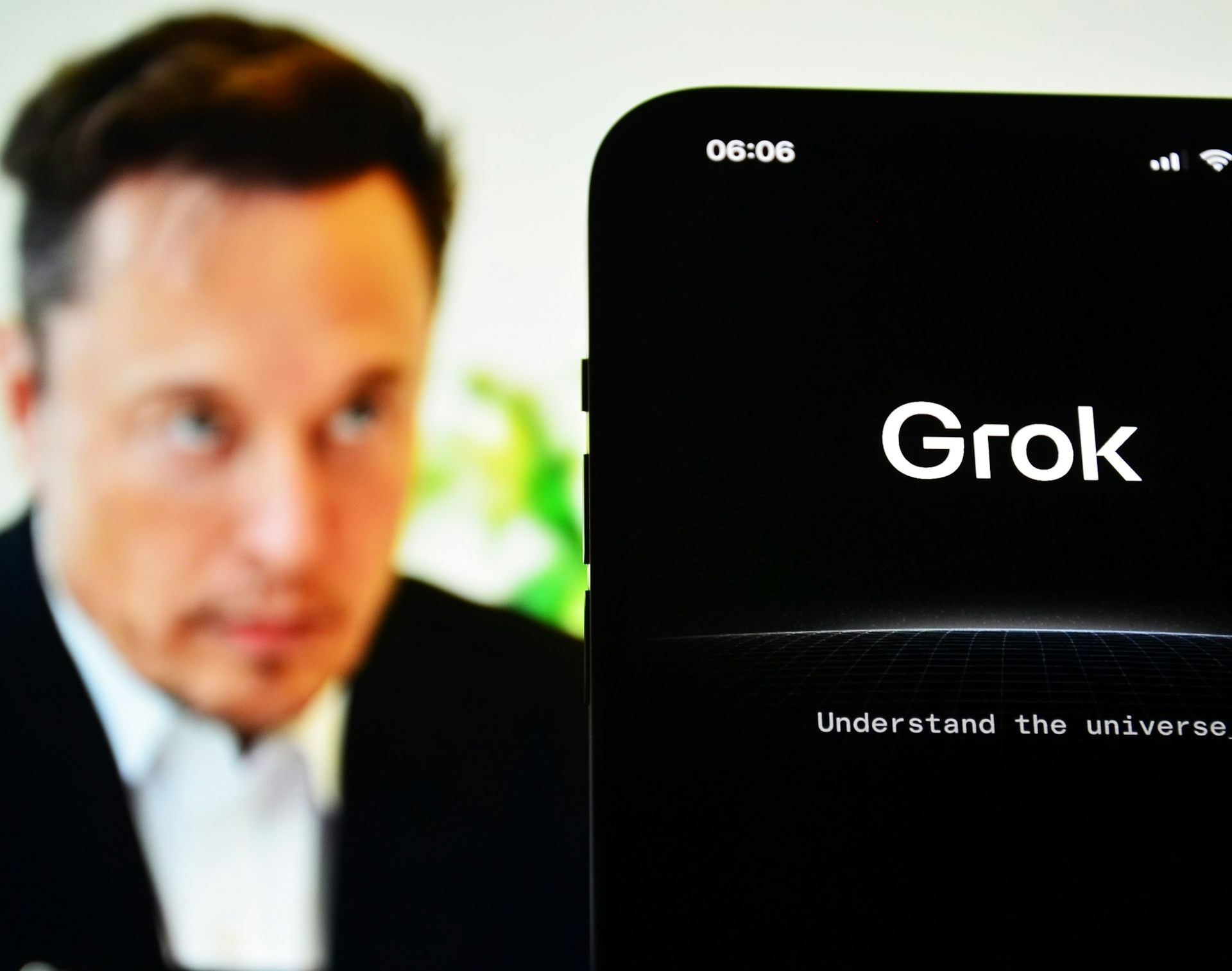 découvrez grok ia d'elon musk et son rôle dans la lutte contre la désinformation. analysez comment cette technologie innovante transforme la vérification des faits et l'information en ligne.