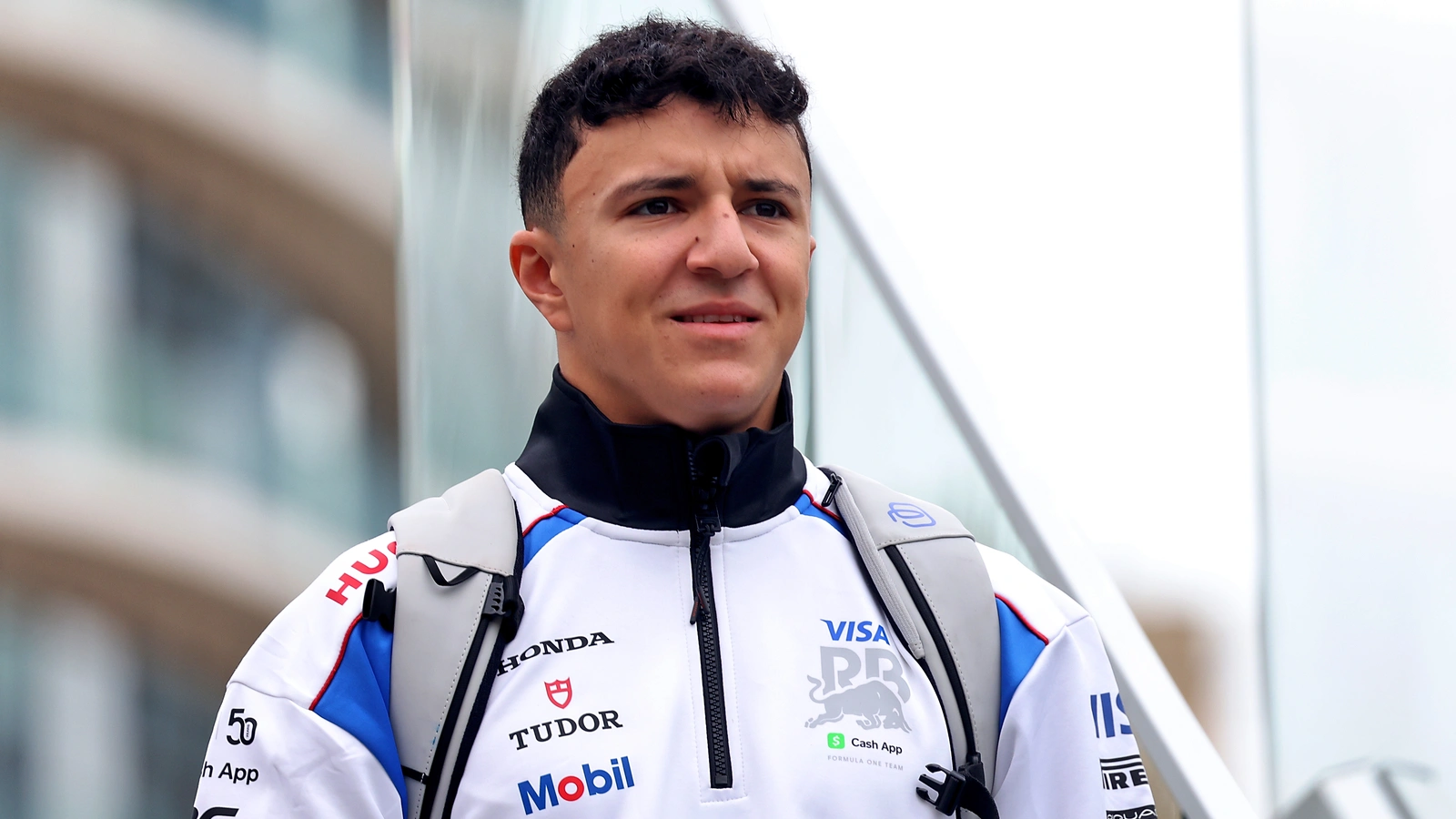 hadjar dévoile une opportunité unique aux côtés de verstappen chez red bull, explorant de nouvelles perspectives prometteuses dans le monde de la f1.