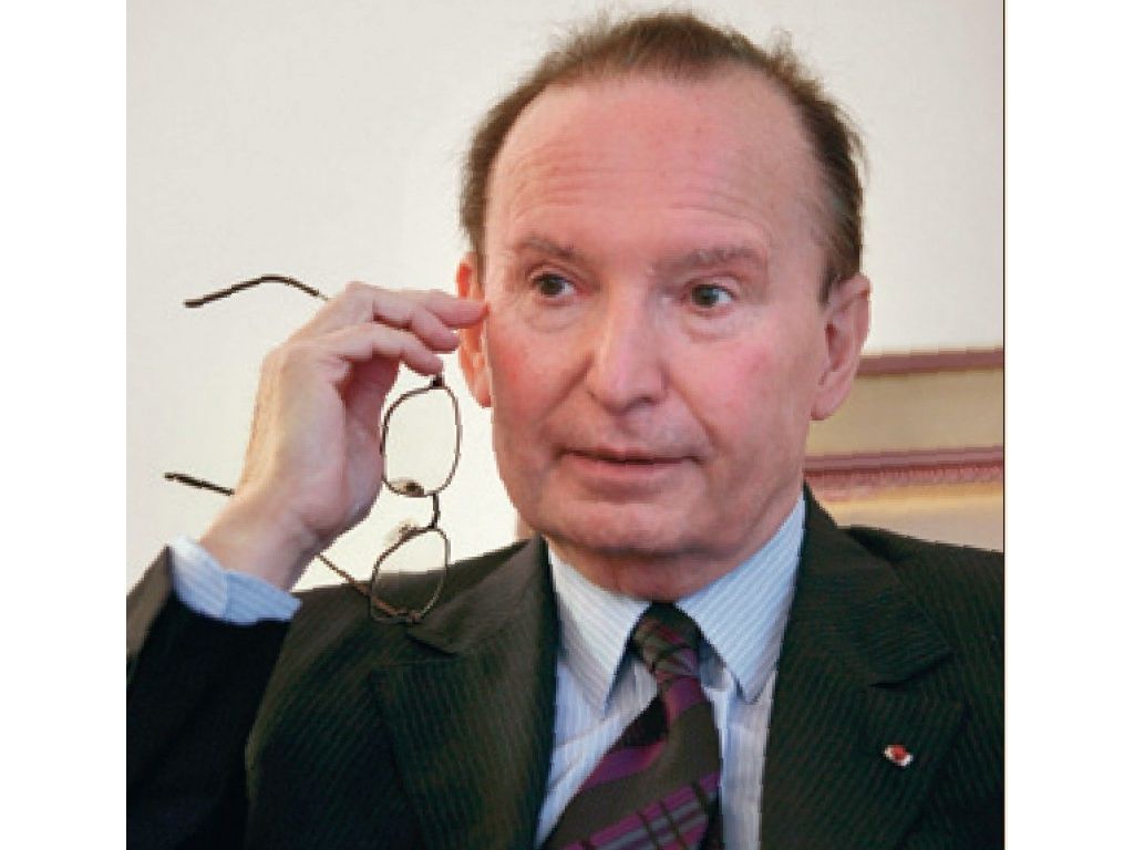 découvrez les prédictions alarmantes de raymond soubie sur l'avenir des finances publiques et leurs impacts potentiels.