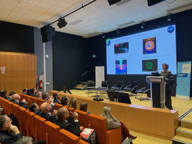 découvrez la révolution de l'internet quantique longue distance, une avancée technologique majeure qui promet de transformer la communication mondiale avec une sécurité et une rapidité sans précédent.