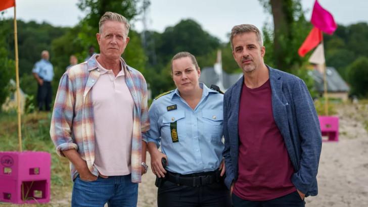 découvrez une série policière captivante à succès, riche de 5 saisons palpitantes qui vous tiendront en haleine jusqu'à la dernière minute.