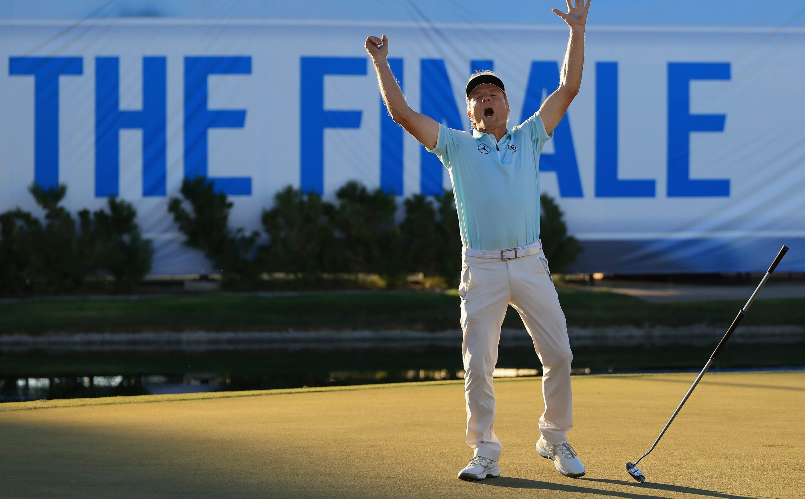 stewart cink remporte la charles schwab cup, une victoire majeure qui souligne son talent exceptionnel et sa détermination sur le circuit de golf professionnel.
