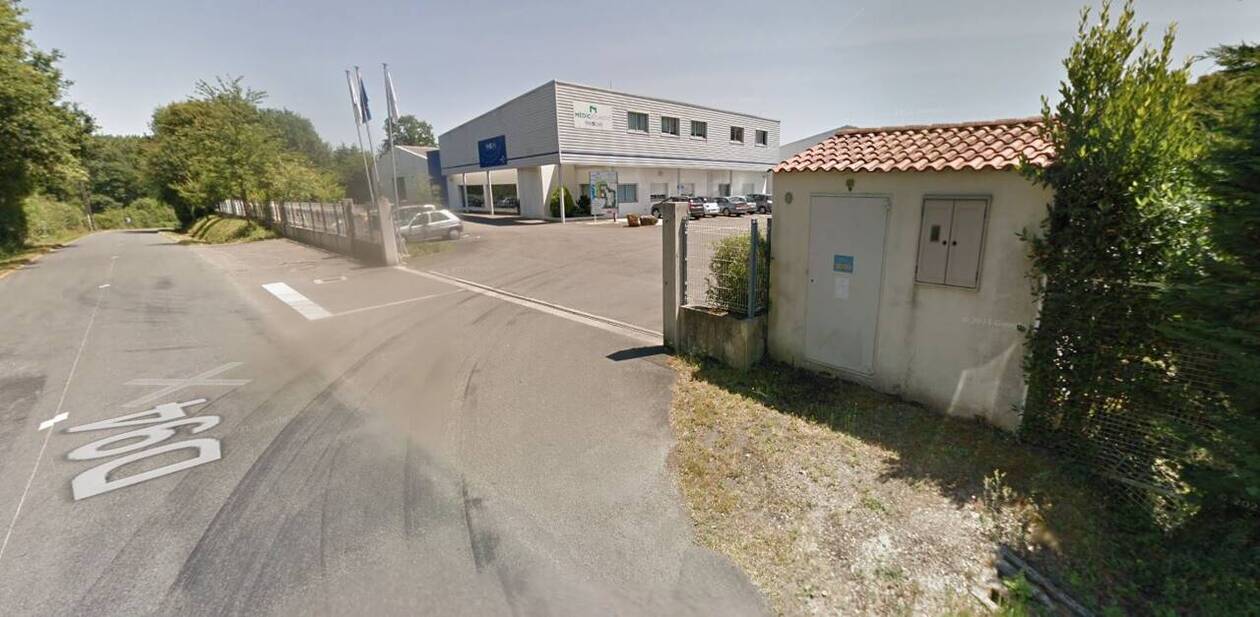 un drame éclate : des employés d'une usine incendiée se retrouvent privés d'indemnités. découvrez les détails de cette situation injuste et ses conséquences.