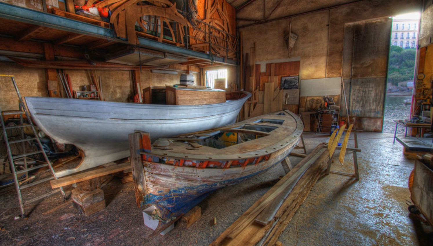 un entrepreneur roumain reprend le média atlantico, apportant une nouvelle dynamique à ce site d'information en ligne.