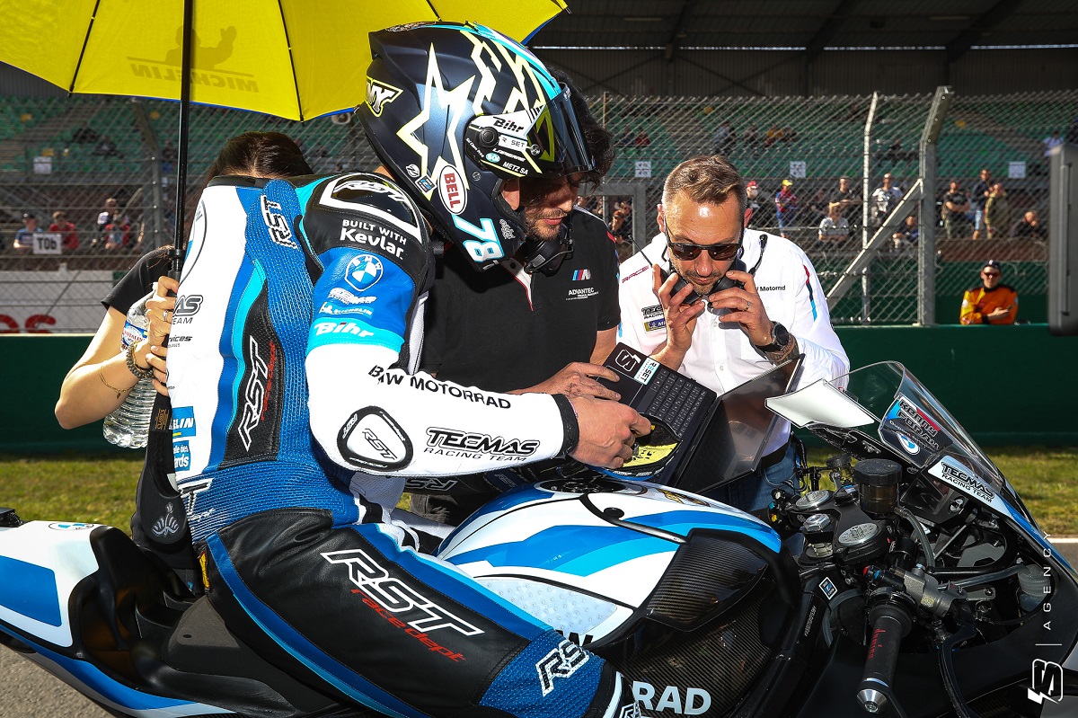 découvrez l'événement mécanique à bourges avec les équipes signature et les véhicules tecmas, une occasion unique de rencontrer des passionnés et d'admirer des machines d'exception.