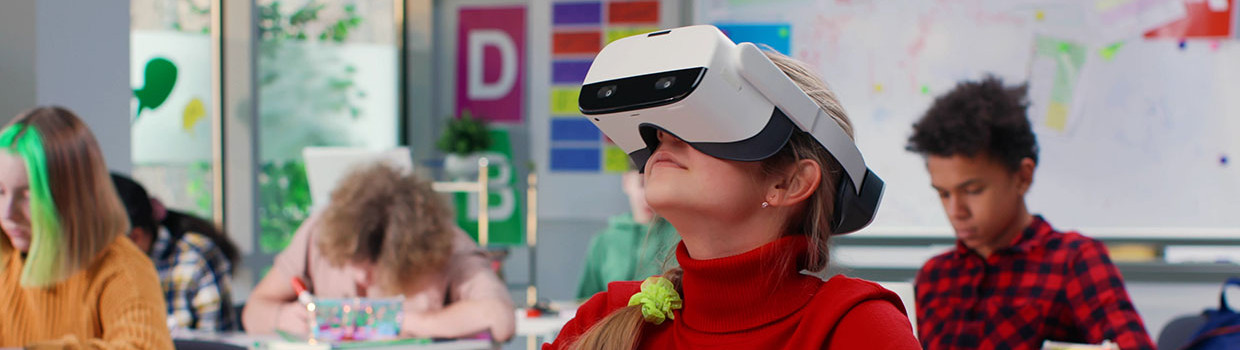 découvrez comment l'intelligence artificielle est utilisée de manière controversée pour créer des images de déshabillage virtuel impliquant des adolescentes, soulevant d'importantes questions éthiques et juridiques.