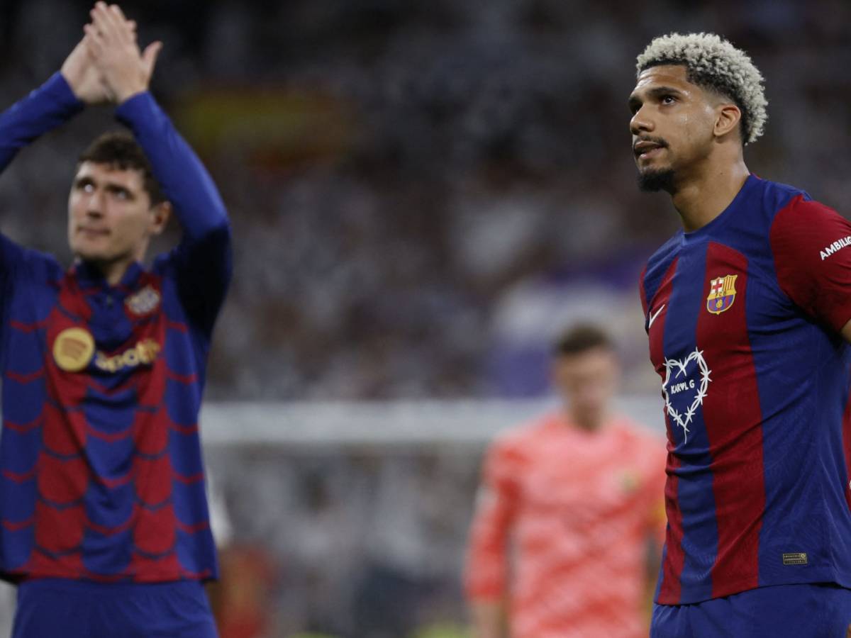 découvrez le retour agité de ronald araújo, le roc du barça, entre performances impressionnantes et défis sur le terrain.