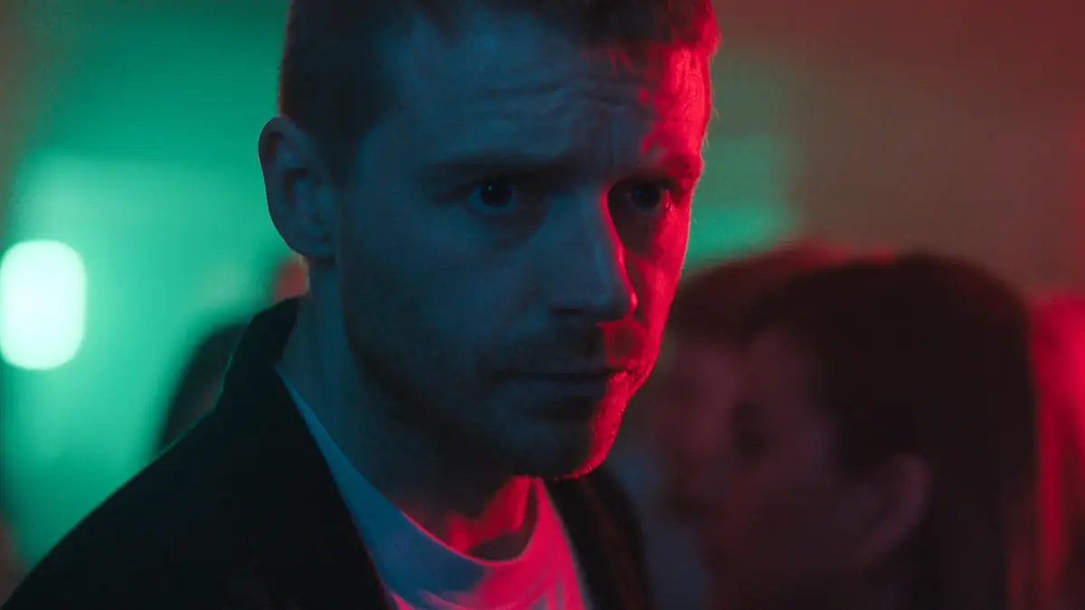 la série du créateur de slow horses a été officiellement renouvelée pour une nouvelle saison, promettant encore plus de suspense et d'intrigues captivantes.