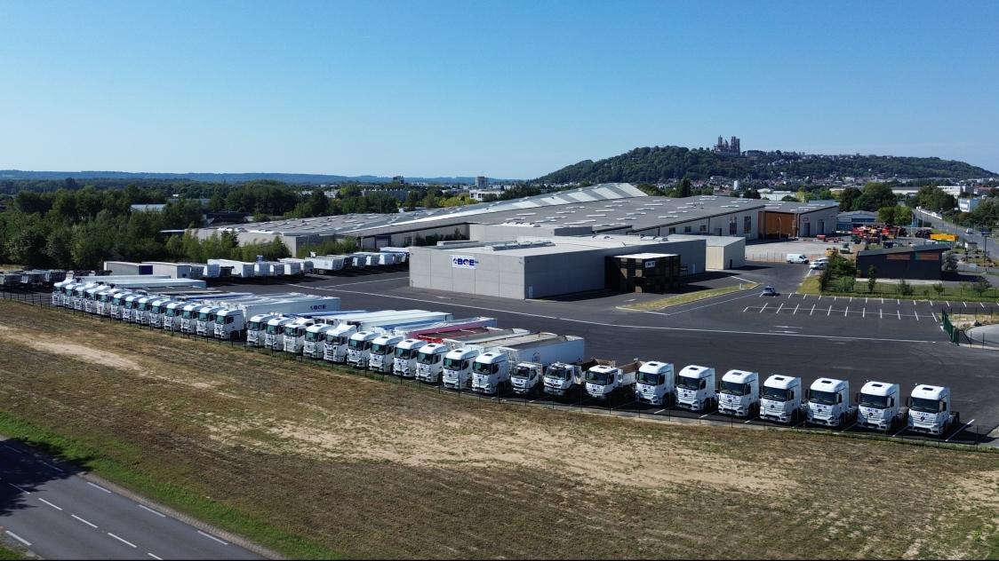 découvrez comment vic transport a ouvert 30 agences en seulement 3 ans, renforçant sa présence et offrant un service de qualité partout.