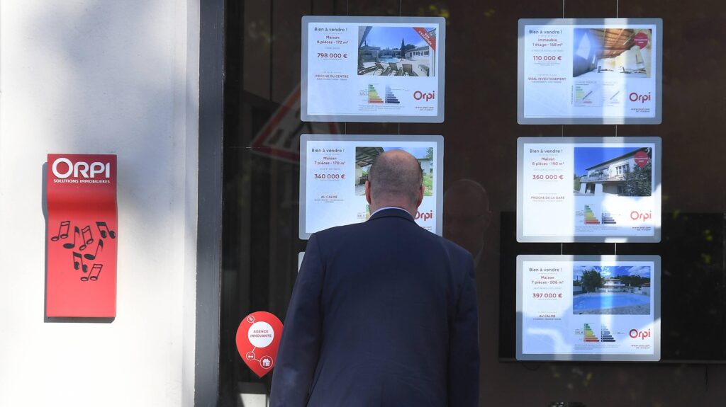 découvrez les tendances et perspectives de la reprise du marché immobilier, analyse des facteurs clés et conseils pour investisseurs et acheteurs.