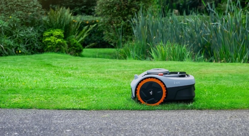 découvrez le robot tondeuse autonome disponible sur amazon à seulement 299€. profitez d'une pelouse parfaitement entretenue sans effort grâce à cette solution innovante et économique.