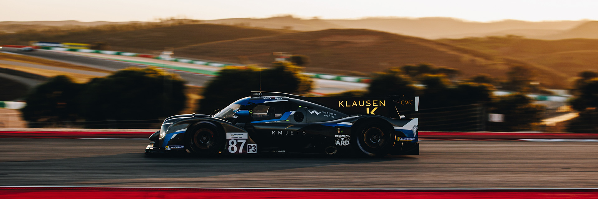découvrez clx motorsport : après une saison exceptionnelle, l'équipe se prépare à relever de nouveaux défis passionnants pour continuer à briller dans le monde de la course automobile.