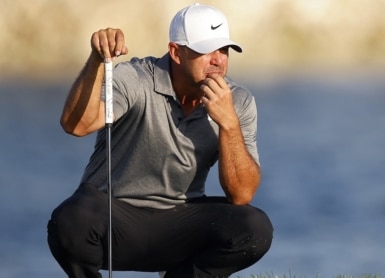 suivez la performance du pga tour avec smotherman en tête, tandis que pavon et saddier se qualifient pour les prochaines étapes du tournoi.